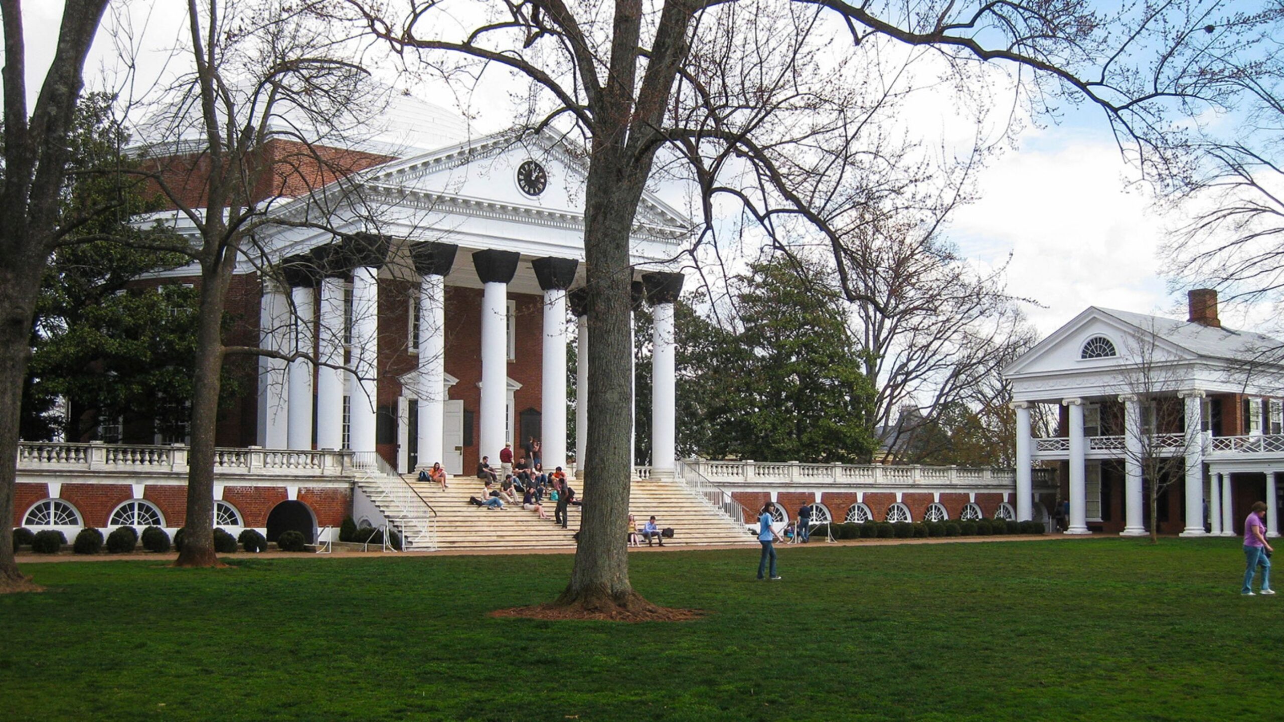 The University of Virginia (UVA), founded by Thomas Jefferson in 1819, is not just a prestigious institution of higher learning but a gateway to global opportunities. With its rich history, diverse academic programs, and vibrant campus life, UVA is a beacon for students seeking to broaden their horizons through study abroad.