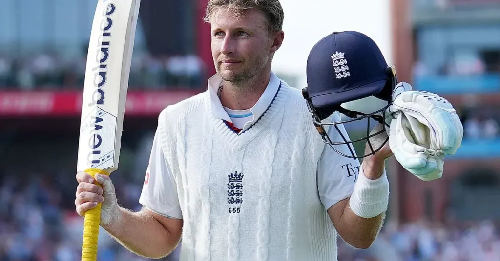 Joe Root celebrates fifty during the 4th Test against India in Manchester