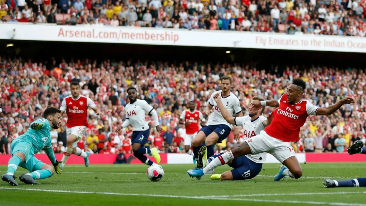 Fans erupt at Emirates Stadium after Arsenal's winning goal vs Tottenham in the 2025 North London Derby