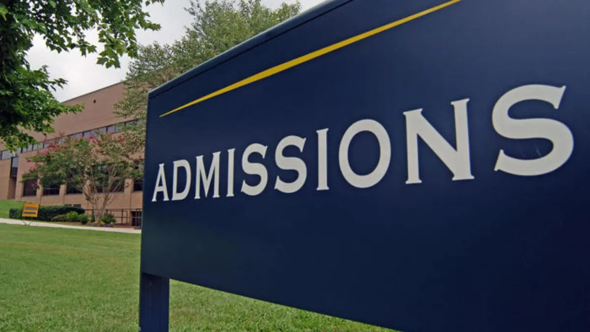 Punjab Government 2025 online admission registration and fully funded Honhaar undergraduate scholarships for science and arts students